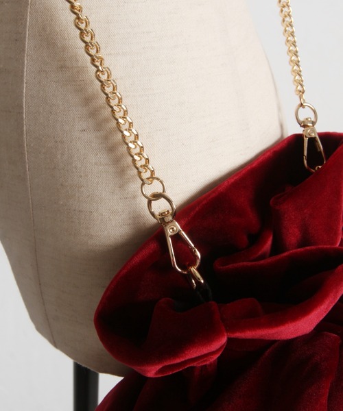 tocco closet（トッコ　クローゼット）の「【ZOZO限定】ベロアリボン巾着バッグ（ショルダーバッグ・レディース・グレー/ブラック/ワイン・M）」の20枚目の写真