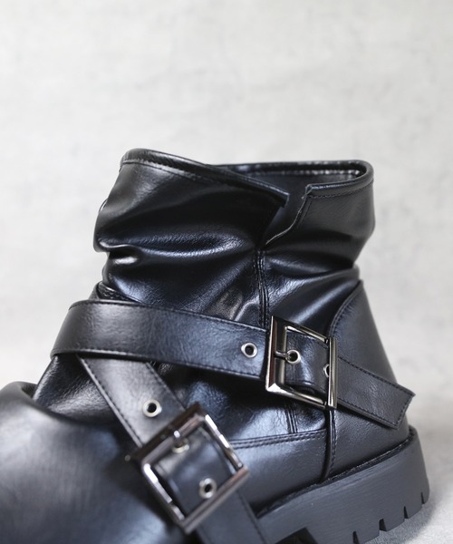 8(eight)(エイト)の「ショートドレープクロスベルトブーツ(ブーツ・メンズ・ブラック・25.5cm/26.0cm/26.5cm/27.0cm/25.0cm/28.0cm)」の11枚目の写真