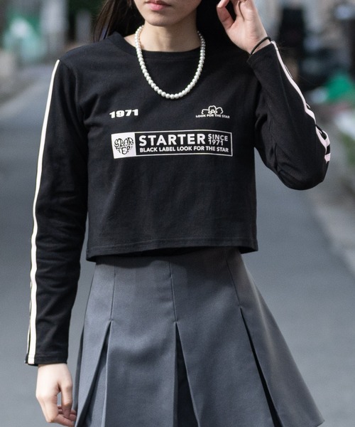 STARTER BLACK LABEL(スターターブラックレーベル)の「【t】〔STARTER BLACK LABEL〕サイドライン フロントプリント ショート丈 ロンT(Tシャツ/カットソー・レディース・ブラック/ホワイト/グリーン/ピンク・MEDIUM/LARGE)」の2枚目の写真