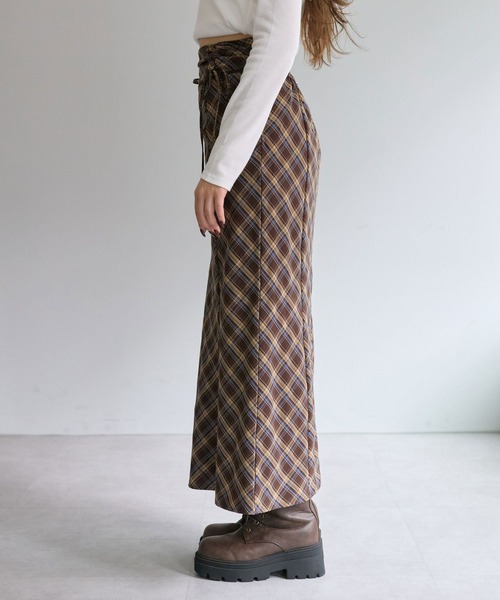 OLIVE des OLIVE（オリーブデオリーブ）の「ドロストリボンチェックナロースカート（スカート・レディース・ブルー/ブラウン・FREE）」の13枚目の写真