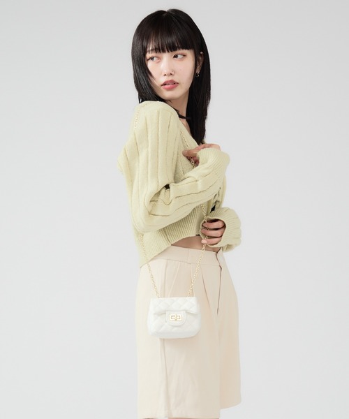 Chick（チック）の「Square Chain Quilted Mini Bag / スクエアチェーンキルティングミニバッグ（ハンドバッグ・レディース・ブルー/カーキ/ブラック/パープル/ホワイト・FREE）」の7枚目の写真