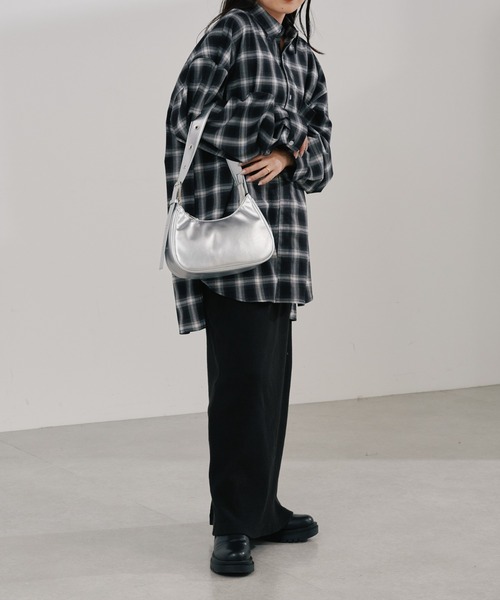 CIAOPANIC TYPY（チャオパニックティピー）の「バックルワンハンドルBAG（トートバッグ・レディース・バーガンディー/シルバー/ブラック/ブラック系その他/ライトブラウン/アイボリー・ONE SIZE）」の10枚目の写真