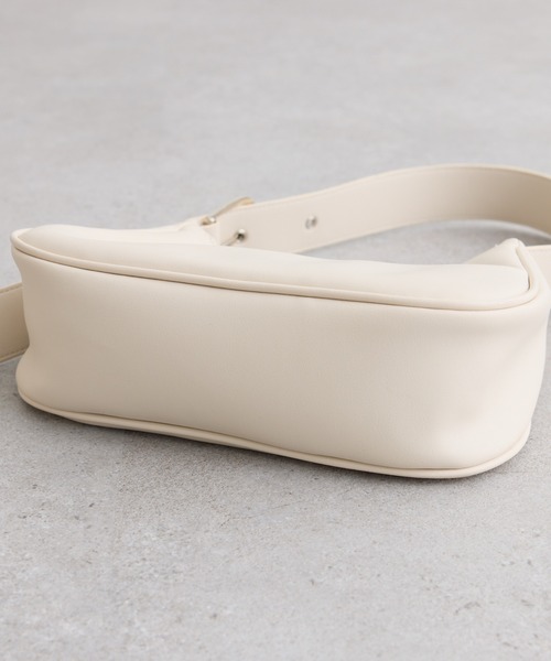 CIAOPANIC TYPY（チャオパニックティピー）の「バックルワンハンドルBAG（トートバッグ・レディース・バーガンディー/シルバー/ブラック/ブラック系その他/ライトブラウン/アイボリー・ONE SIZE）」の17枚目の写真