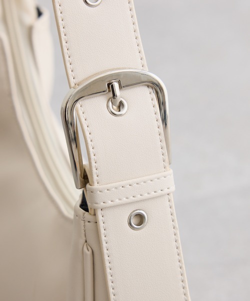 CIAOPANIC TYPY（チャオパニックティピー）の「バックルワンハンドルBAG（トートバッグ・レディース・バーガンディー/シルバー/ブラック/ブラック系その他/ライトブラウン/アイボリー・ONE SIZE）」の14枚目の写真