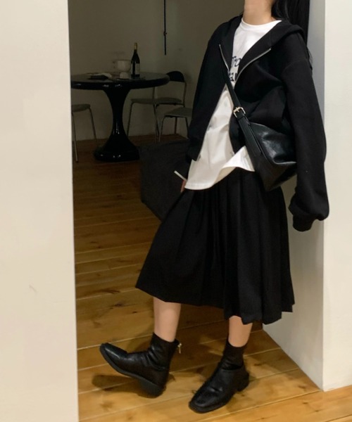 CREARE -LINO-(クレアーレリノ)の「<レディース商品>ミディ丈 プリーツスカート/リボン(スカート・レディース・グレー/ブラック・S/M)」の5枚目の写真