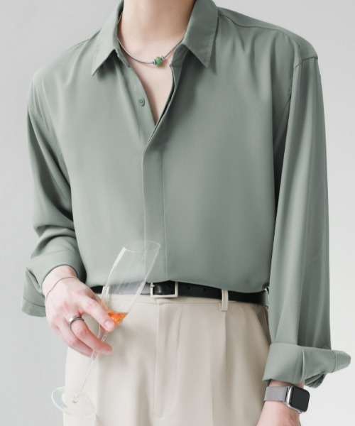 Otte(オッテ)の「ルーズスタイリッシュサテンシャツ(シャツ/ブラウス・メンズ・グリーン/ブラック/ホワイト・LARGE/MEDIUM/X-LARGE/XX-LARGE)」の11枚目の写真