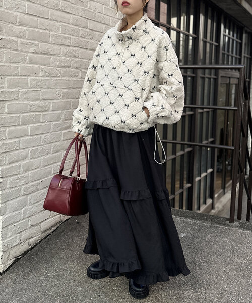 w closet（ダブルクローゼット）の「【8色展開】ティアードフリルワンピース（ワンピース・レディース・ブラウン/レッド/ブラック/ベージュ/ブルー/イエロー/パープル/オフホワイト・FREE）」の21枚目の写真