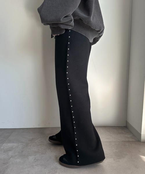 apres jour mignon(アプレジュールミニョン)の「サイドスタッズニットパンツ【ZOZOTOWN限定アイテム】(その他パンツ・レディース・杢グレー/チャコールグレー/ブラック・SMALL/MEDIUM/X-LARGE)」の15枚目の写真
