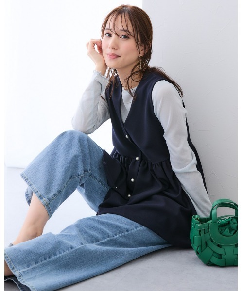 7days Life Styling（セブンデイズライフスタイリング）の「パール調ボタンペプラム切替ジレ　カットソー素材（ベスト・レディース・ブラック/ネイビー・LL/L/M/S/3L/4L/5L/6L）」の6枚目の写真