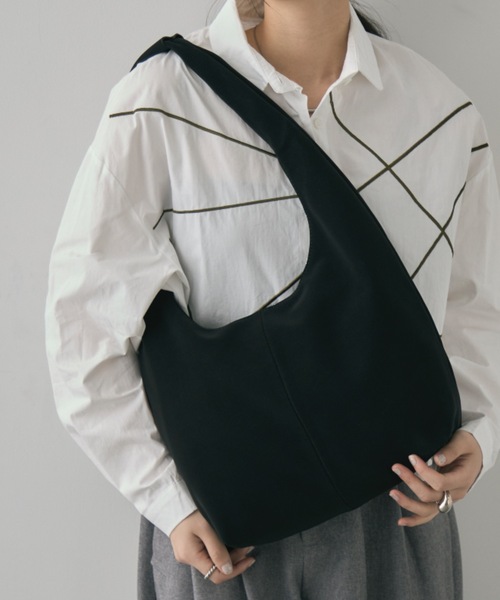 ZIP付きラウンドフォルムワンハンドルバッグ（トートバッグ）｜DFFUR