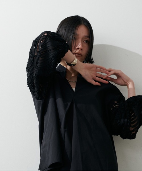 LARUTA（ラルータ）の「【LARUTA】袖レーススキッパーブラウス