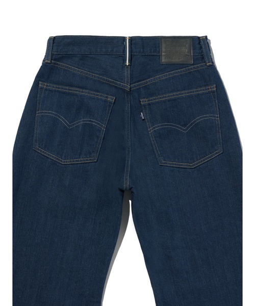 Levi's(リーバイス)の「Levi's/リーバイス BLUETAB(TM) CARVE リラックスジーンズ ダークインディゴ MADE IN JAPAN(デニムパンツ・レディース・インディゴブルー・23inch/28inch/27inch/26inch/25inch/24inch)」の12枚目の写真