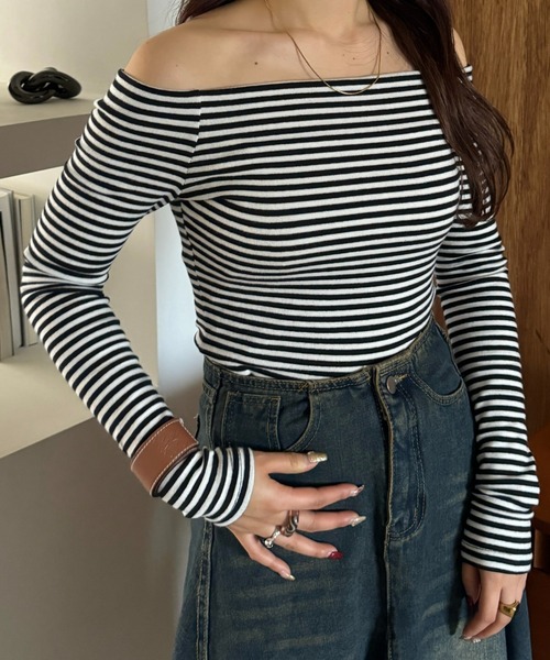 efill(エフィル)の「オフショル ストライプ 長袖 tシャツ(Tシャツ/カットソー・レディース・ブラック/グレー・FREE)」の4枚目の写真