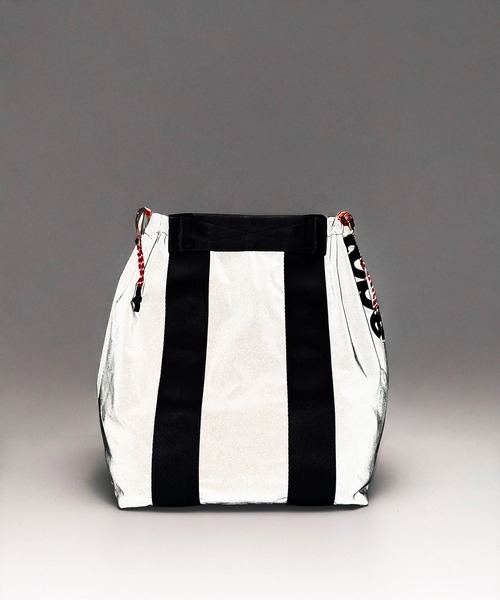 美品Topologie☆Summit Tote Small ホワイト トポロジー SS25onbody-22_4100x.jpg?v=