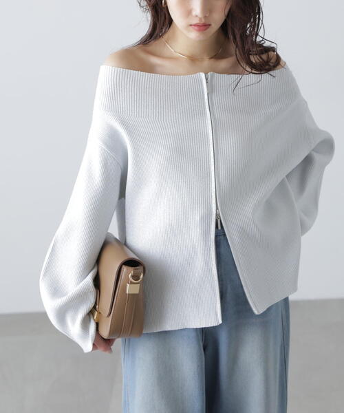 FREE'S MART（フリーズマート）の「［MFM］オフショルジップラメカーディガン（ニット/セーター・レディース・グレー/ホワイト/レッド/ピンク/ライトグリーン・FREE）」の2枚目の写真