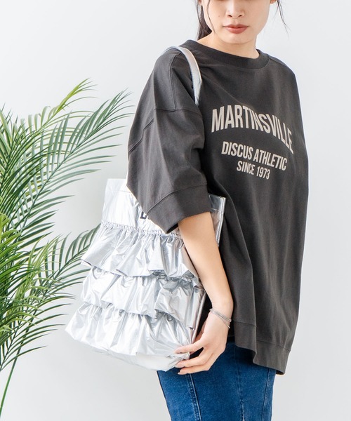 Lee(リー)の「【LEE/リー】【大ぶりフリルが主役】フリルBIGトートバッグ 大人可愛い キャンバスバッグ 華やかカジュアル(トートバッグ・レディース・ブラック/オフホワイト/シルバー/ブルー・FREE)」の12枚目の写真
