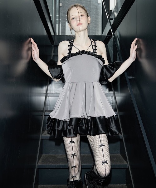 lilLilly（リルリリー）の「バイカラーバルーンミニドレス（ワンピース・レディース・グレー/ピンク/ブラック・FREE）」の2枚目の写真