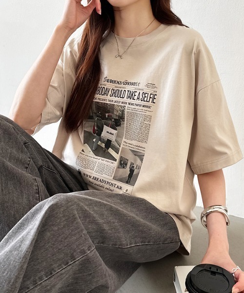 COCOMOMO(ココモモ)の「【6色展開】 プリントTシャツ オーバーサイズ 綿100 コットンTシャツ(Tシャツ/カットソー・レディース・ブラック/ワイン/ダークグレー/ベージュ/ホワイト/ダークブラウン・FREE)」の17枚目の写真