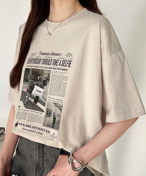 COCOMOMO(ココモモ)の「【6色展開】 プリントTシャツ オーバーサイズ 綿100 コットンTシャツ(Tシャツ/カットソー・レディース・ブラック/ワイン/ダークグレー/ベージュ/ホワイト/ダークブラウン・FREE)」の19枚目の写真