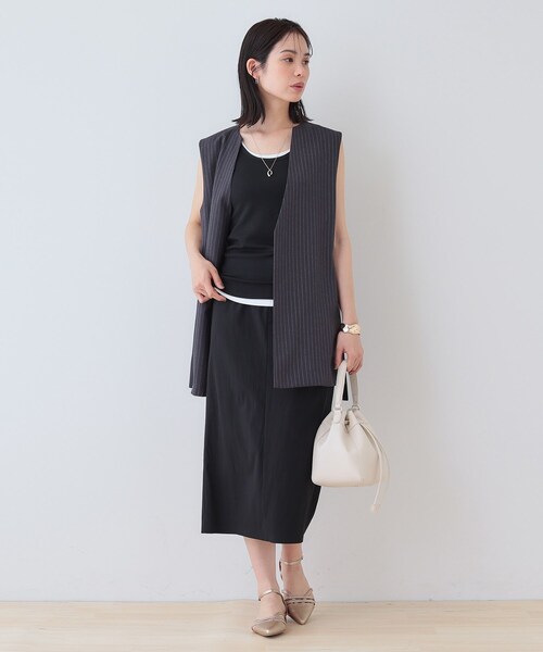 INDIVI(インディヴィ)の「【洗える/SETUP可能/UVケア】ストレートラインスカート(スカート・レディース・スミクロ/ベージュ/ネイビー/ブラック・03/05/13/15 /19/36/38/40)」の20枚目の写真