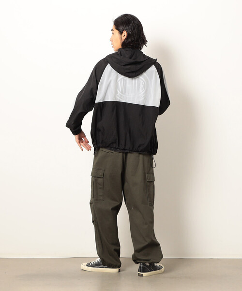 Purple&Yellow(パープルアンドイエロー)の「シアーナイロンフードブルゾン(ブルゾン・メンズ・ベージュ/ブラック/パープル・LARGE/MEDIUM/SMALL)」の11枚目の写真