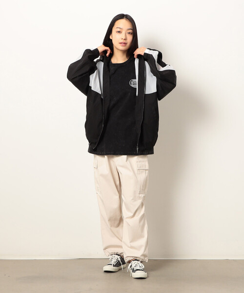 Purple&Yellow(パープルアンドイエロー)の「シアーナイロンフードブルゾン(ブルゾン・メンズ・ベージュ/ブラック/パープル・LARGE/MEDIUM/SMALL)」の7枚目の写真
