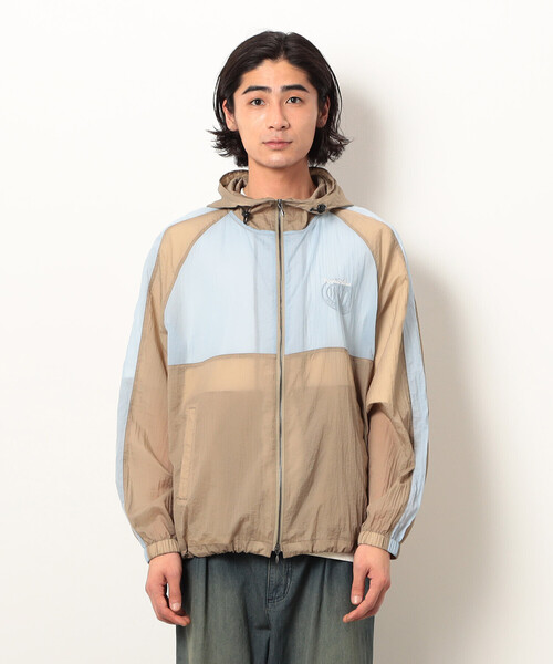 Purple&Yellow(パープルアンドイエロー)の「シアーナイロンフードブルゾン(ブルゾン・メンズ・ベージュ/ブラック/パープル・LARGE/MEDIUM/SMALL)」の16枚目の写真