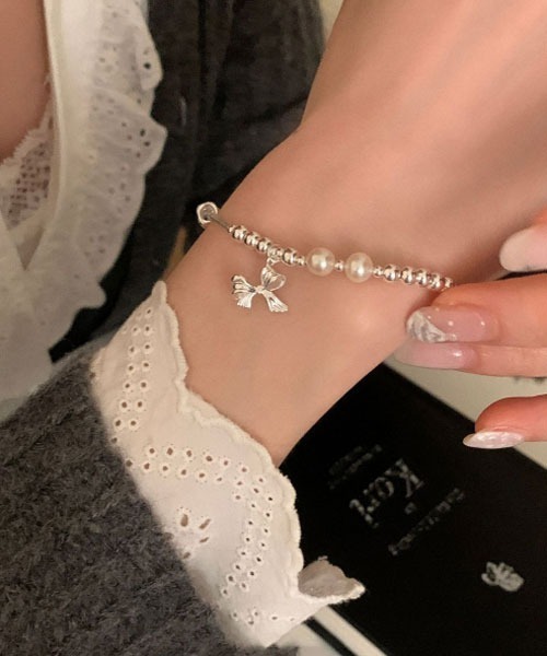 TONE SELECT GOODS（トーンセレクトグッズ）の「【float】リボン パール×シルバー 2連チェーン ブレスレット（ブレスレット・レディース・シルバー系2/シルバー系1・FREE）」の6枚目の写真