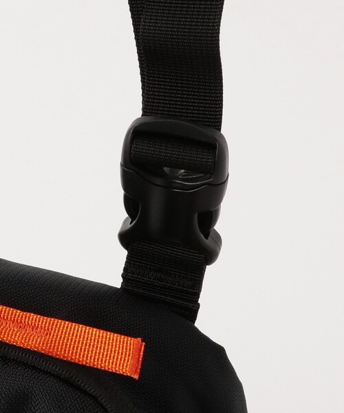 MYSTERY RANCH（ミステリーランチ）の「MYSTERY RANCH/ミステリーランチ DISTRICT 4（ショルダーバッグ・メンズ・ブラック/ベージュ・ONE SIZE）」の12枚目の写真