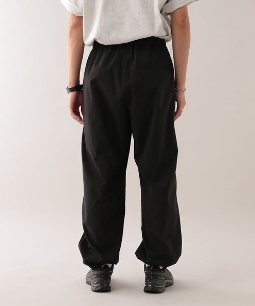 SIGNAL SPORTS（シグナルスポーツ）の「【SIGNAL SPORTS】ウォームアップワイドイージーパンツ【セットアップ対応】（スウェットパンツ・メンズ・ブラック/ネイビー・MEDIUM/LARGE）」の18枚目の写真