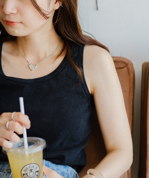 Kastane（カスタネ）の「【4色展開/カップ取り外し可】カップ付き加工リブタンク（タンクトップ・レディース・ブラック/アイボリー/ホワイト/ピンク・FREE）」の9枚目の写真