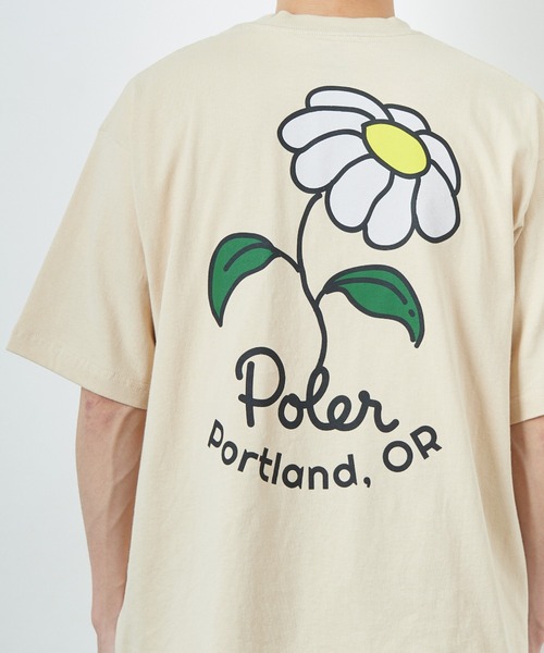 POLeR（ポーラー）の「[POLeR/ポーラー] 別注 フラワー バックプリント ショートスリーブTシャツ（Tシャツ/カットソー・レディース・ブラック/ホワイト/ベージュ・M/L）」の17枚目の写真