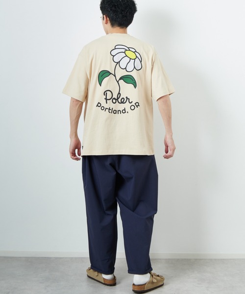POLeR（ポーラー）の「[POLeR/ポーラー] 別注 フラワー バックプリント ショートスリーブTシャツ（Tシャツ/カットソー・レディース・ブラック/ホワイト/ベージュ・M/L）」の14枚目の写真