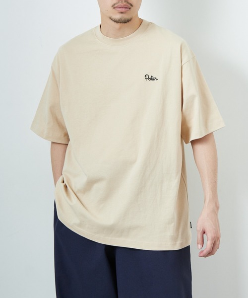 POLeR（ポーラー）の「[POLeR/ポーラー] 別注 フラワー バックプリント ショートスリーブTシャツ（Tシャツ/カットソー・レディース・ブラック/ホワイト/ベージュ・M/L）」の9枚目の写真