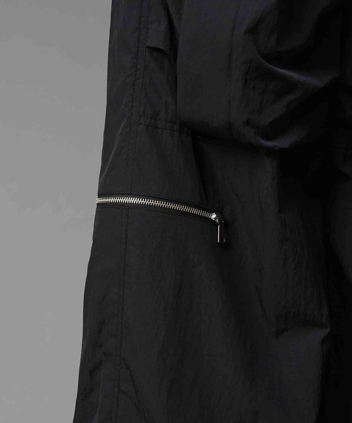MAISON SPECIAL(メゾンスペシャル)の「《UNISEX》Parachute Wide Pants/パラシュートワイドパンツ【MAISON SPECIAL/メゾンスペシャル】(その他パンツ・メンズ・グレー/カーキ/ブラック・0/1)」の20枚目の写真