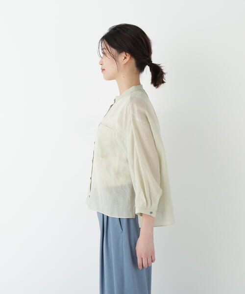 human woman（ヒューマンウーマン）の「◆ラミーバンドカラーシャツブラウス（シャツ/ブラウス・レディース・ベージュ/グリーン/ブラウン・MEDIUM）」の10枚目の写真