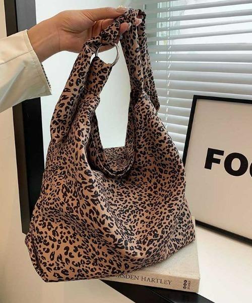 REBALANCE（リバランス）の「ヒョウ柄ショルダーバッグ（ショルダーバッグ・レディース・B/A・ONE SIZE）」の10枚目の写真