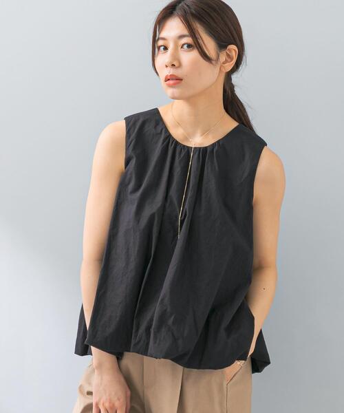 F by ROSSO(エフバイロッソ)の「F by ROSSO ノースリーブバルーンヘムブラウス(シャツ/ブラウス・レディース・ブラック/イエロー/ホワイト系その他・FREE)」の1枚目の写真