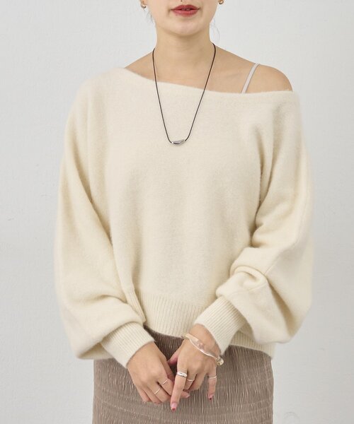 【新品未使用】SHENERY ファーウールオフショルニット　オフホワイト セール】ファーウールオフショルニット（ニット/セーター）｜SHENERY