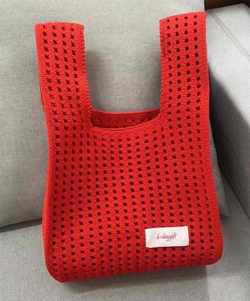 VIBGYOR（ヴィブジョー）の「urbanfemine./透かし編みミニバッグ U7190（ハンドバッグ・レディース・ブラック/ダークグリーン/ブルー/ホワイト/グリーン/レッド/パープル・FREE）」の7枚目の写真