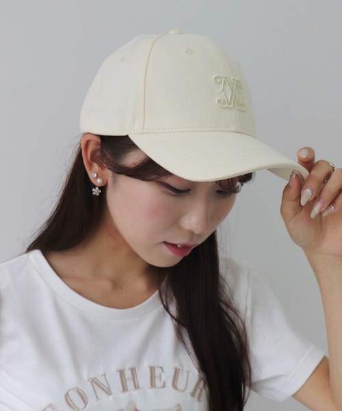 INGNI（イング）の「エンブレム刺繍キャップ（キャップ・レディース・アイボリー/ブラック/ベージュ・ONE SIZE）」の9枚目の写真