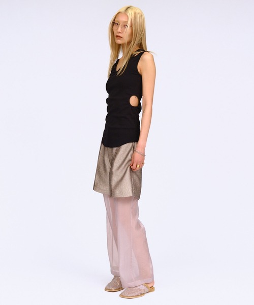 THINGS THAT MATTER(シングス ザット マター)の「NOTCH DESIGN 2-WAY SLEEVELESS TOPS / ノッチデザイン2ウェイスリーブレストップス(タンクトップ・レディース・ボルドー/ホワイト/ブラック・FREE)」の5枚目の写真