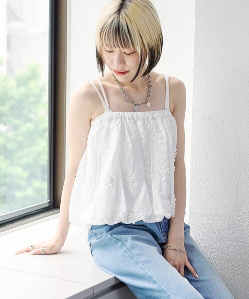 w closet(ダブルクローゼット)の「【2WAY】レースバルーンキャミ(キャミソール・レディース・オフホワイト/ブラック・FREE)」の2枚目の写真