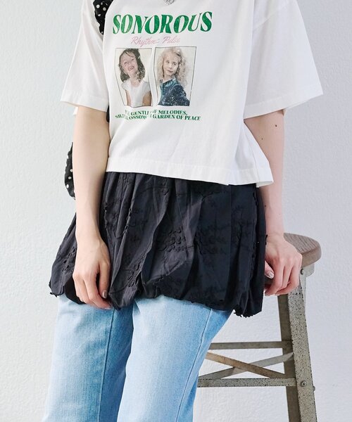 w closet(ダブルクローゼット)の「【2WAY】レースバルーンキャミ(キャミソール・レディース・オフホワイト/ブラック・FREE)」の1枚目の写真