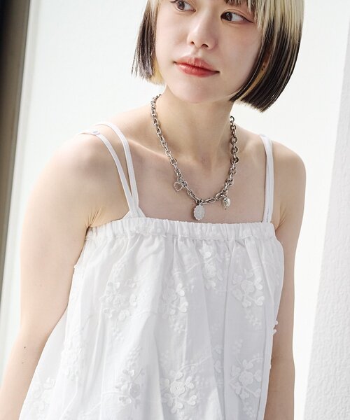 w closet(ダブルクローゼット)の「【2WAY】レースバルーンキャミ(キャミソール・レディース・オフホワイト/ブラック・FREE)」の7枚目の写真
