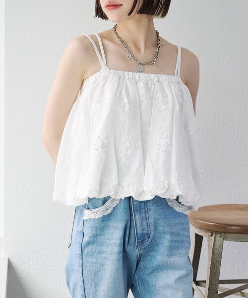 w closet(ダブルクローゼット)の「【2WAY】レースバルーンキャミ(キャミソール・レディース・オフホワイト/ブラック・FREE)」の12枚目の写真