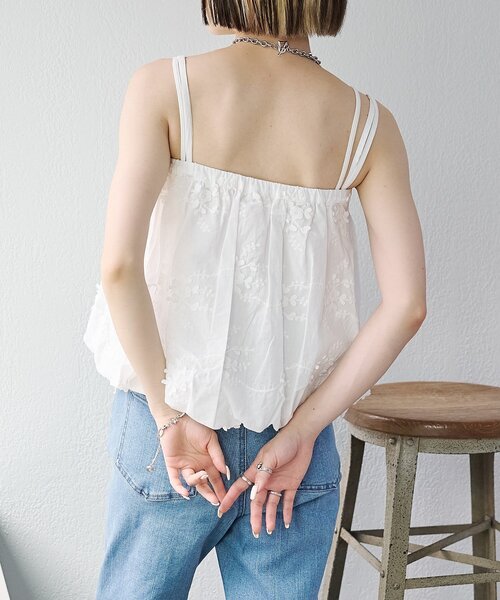w closet(ダブルクローゼット)の「【2WAY】レースバルーンキャミ(キャミソール・レディース・オフホワイト/ブラック・FREE)」の18枚目の写真