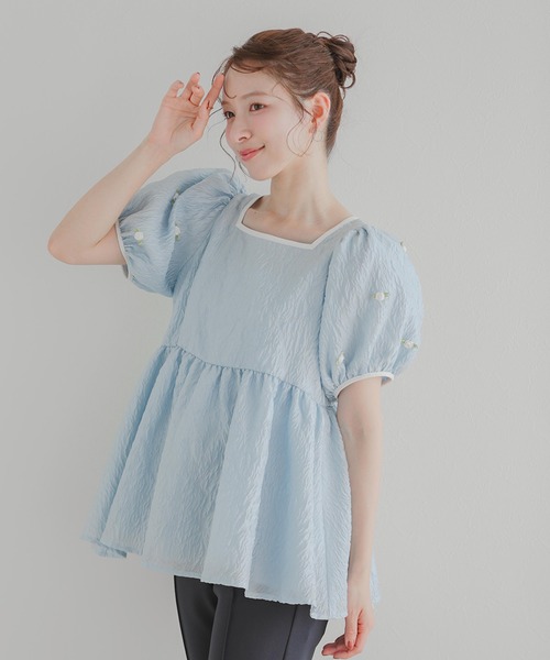 Fit more(フィットモア)の「ローズモチーフジャガードペプラムトップス(その他トップス・レディース・ピンク/ホワイト/ブルー・FREE)」の2枚目の写真