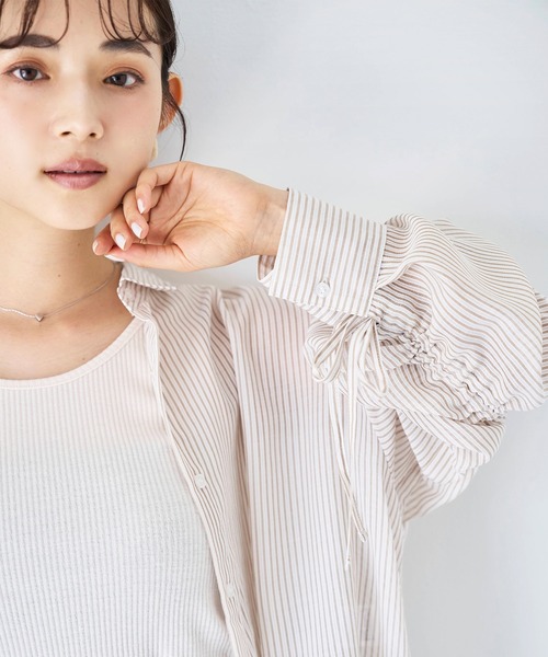 mil(ミル)の「袖シャーリングシャツ 【ストライプ/無地】 【587139】(シャツ/ブラウス・レディース・ブラック/ライトベージュ/ブラウン・ONE SIZE)」の8枚目の写真