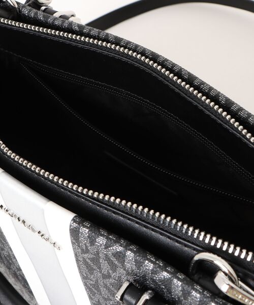 MICHAEL KORS(マイケルコース)の「MARILYN MD SATCHEL サッチェル(ハンドバッグ・レディース・ブラック・FREE)」の4枚目の写真
